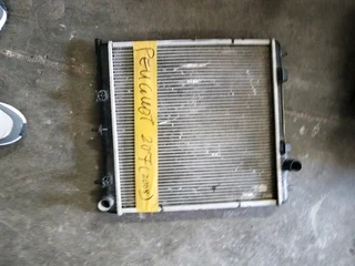 PEUGUST 207(2008) radiator