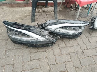Nissan Qashqai J12 Headlights
