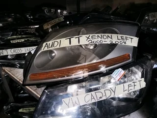 Audit Xenon Left Headlight 2000-08