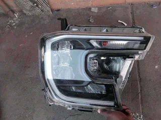 Ford Ranger T9, 2023 normal headlight
