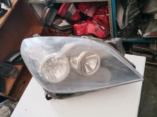 Opel astrah H headlight