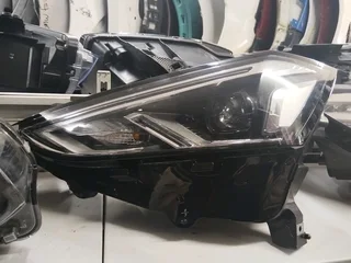 Isuzu mu-x 2022 headlight