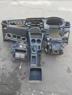 Toyota hillux Gd6 2020 dushboad and inna parts