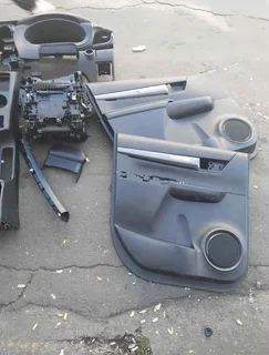 Toyota hillux Gd6 2020 dushboad and inna parts