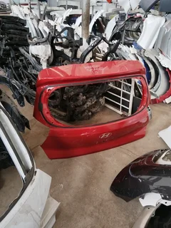 Hyundai grand i10 tailgate