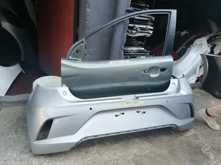 Hyundai I 10 grand bumper and door