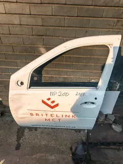 Nissan NP 200 door