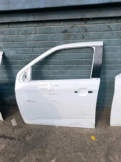 Isuzu Dmax 2023 door