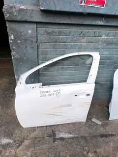 Peugeot 2008 door 2013-19