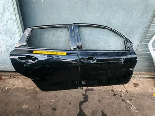 Toyota starlet front and back rear right door