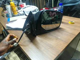 Mitshibish l200 Triton 2007-11 side mirror