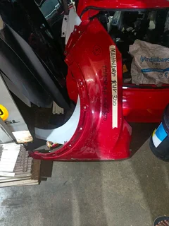 Mahindra xuv 300 fender