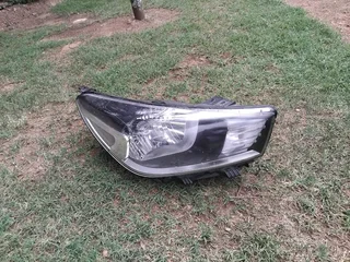Kia rio headlight