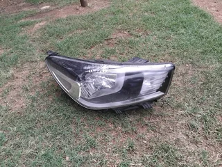 Kia rio headlight