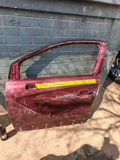 Opel Crossland X 2017-2022 left door