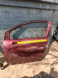 Opel Crossland X 2017-2022 left door