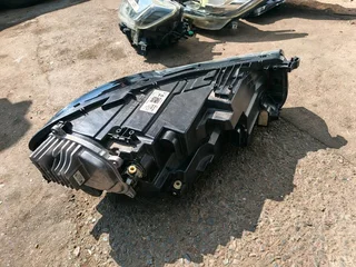 VW T-CROSS XENON HEADLIGHT