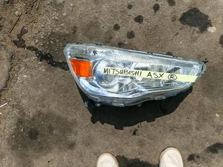 Mitsubishi Asx Headlight