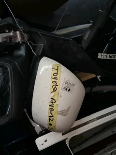 Toyota Avanza side mirror