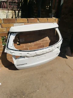 Kia sorento tailgate