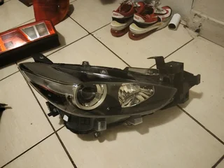 Mazda 3 headlight headlight 2018