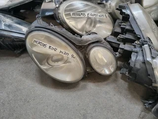 Mercedes benz W211 headlight