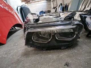Mahindra scopoio headlight