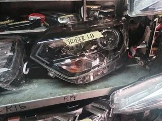 Renault Triber Headligts