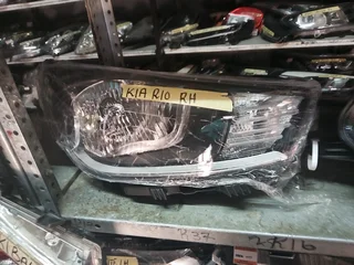 Kia rio headlight