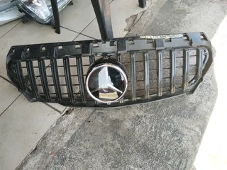 W117 Mercedes grill