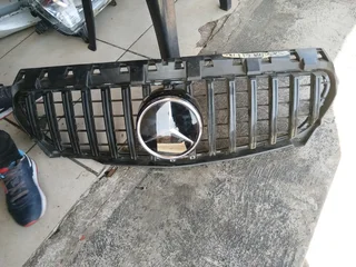 W117 Mercedes grill