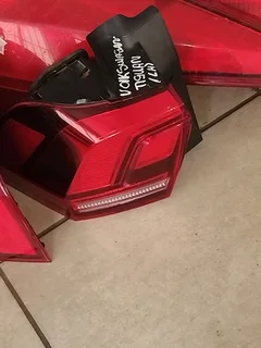 VOIKSWAGAN TIGUAN TAILLIGHT