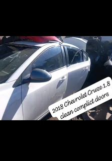 2018 Chevrolet Cruze 1.8 clean complict doors