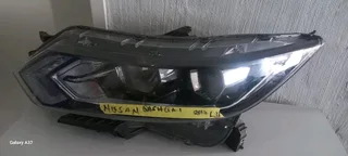 Nissan Qashqai Headlight