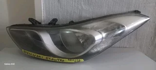 Hyundai Elantra Headlight