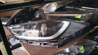 Hyundai elentra headlight