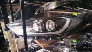 Hyundai elentra headlight