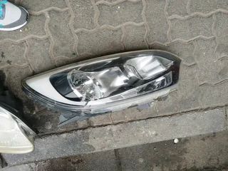 Kia rio headlight