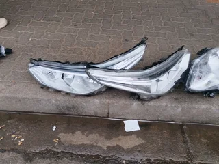 Toyota yaris headlight