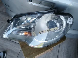 VW eos headlight