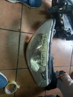 Hyundai elentra headlight