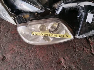 VW caddy headlight