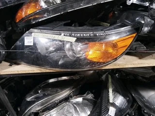 Kia Sorento headlight