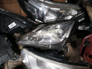 LEXUS IS 250 headlight