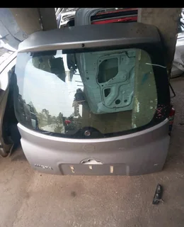 Nissan micra complete tailgate