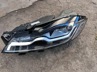Jaguar xf headlight