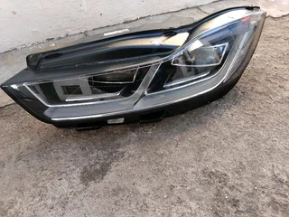 Jaguar I pace headlight