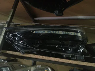 Honda vazel headlight 2024