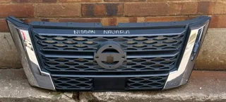Nissan navara grill