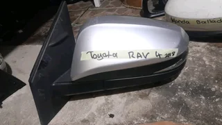 Toyota rav4 side mirror